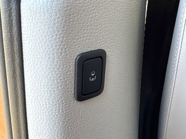 New 2025 Volkswagen ID. Buzz 1st Edition image 28