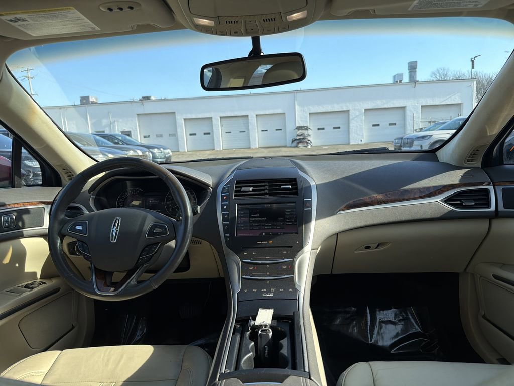Used 2014 Lincoln MKZ AWD w/ Equipment Group 101A Select image 18