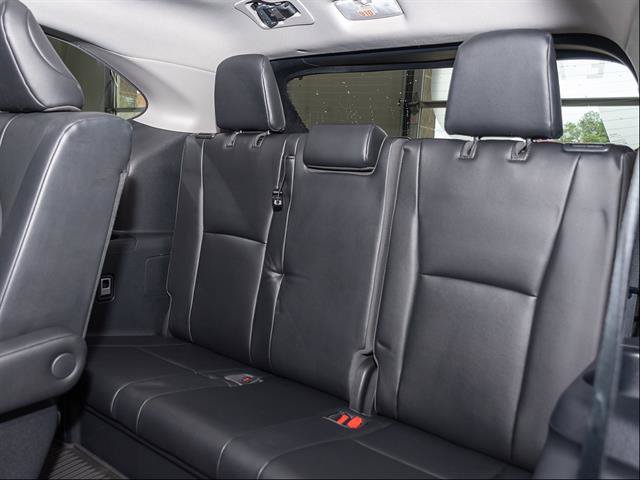 Used 2021 Toyota Highlander XLE AWD/4WD image 21