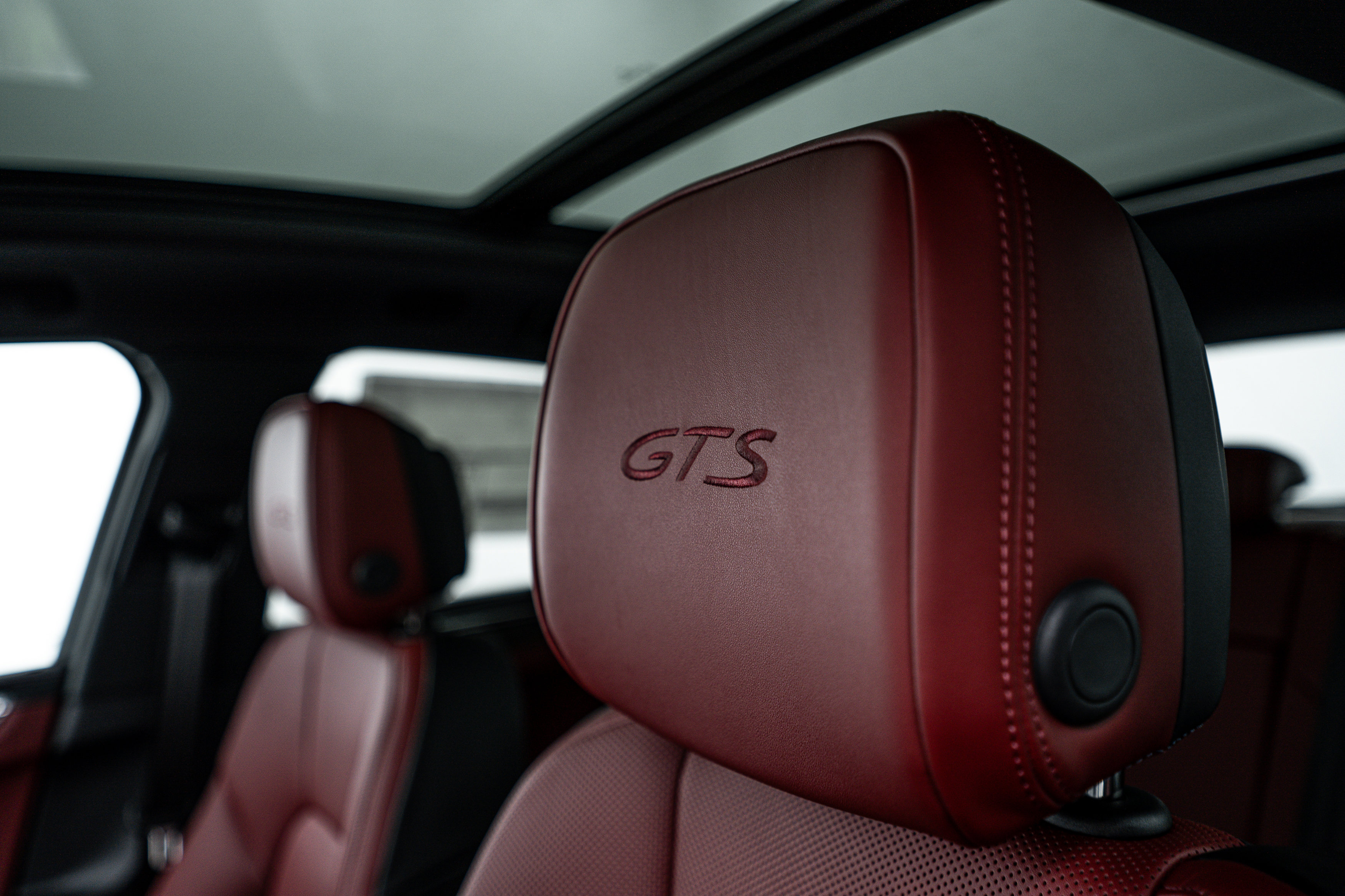 New 2026 Porsche Macan GTS image 21