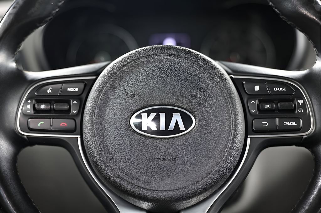 Used 2016 Kia Optima EX w/ Option Group 040 image 35