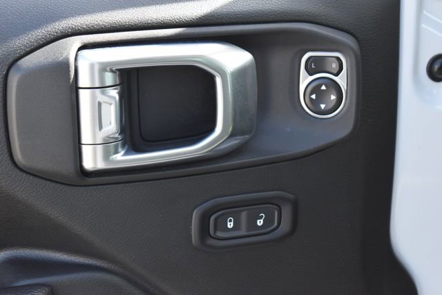 Used 2024 Jeep Wrangler Sport S image 12