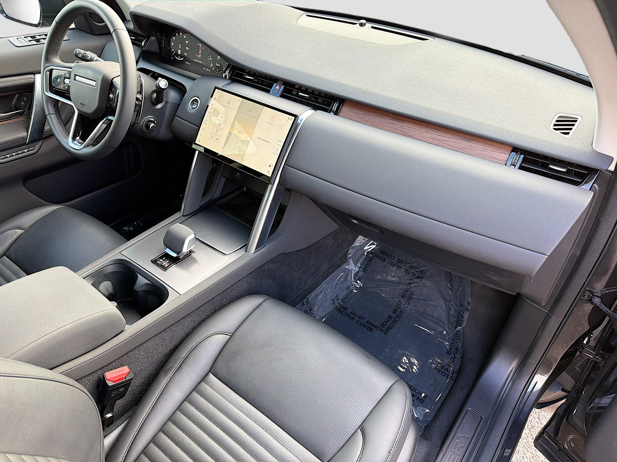 Used 2025 Land Rover Discovery Sport S image 13