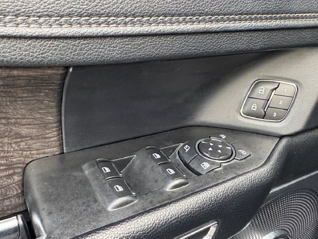 Used 2020 Ford Expedition Limited w/ Texas Edition Package RWD image 5