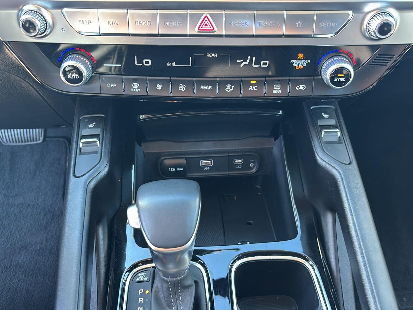 Certified 2025 Kia Telluride S FWD image 17