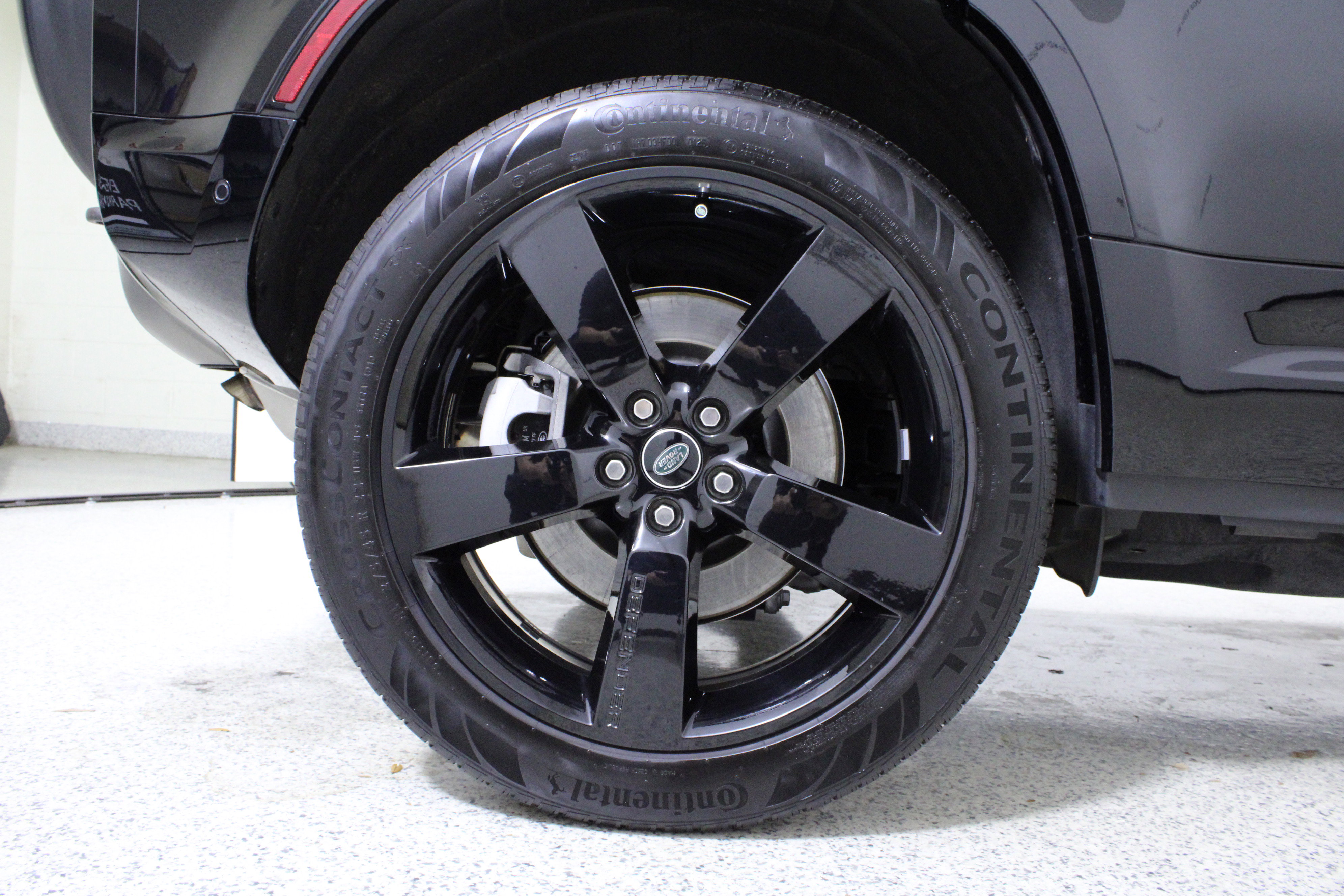 Used 2021 Land Rover Defender 110 X-Dynamic HSE AWD/4WD image 8