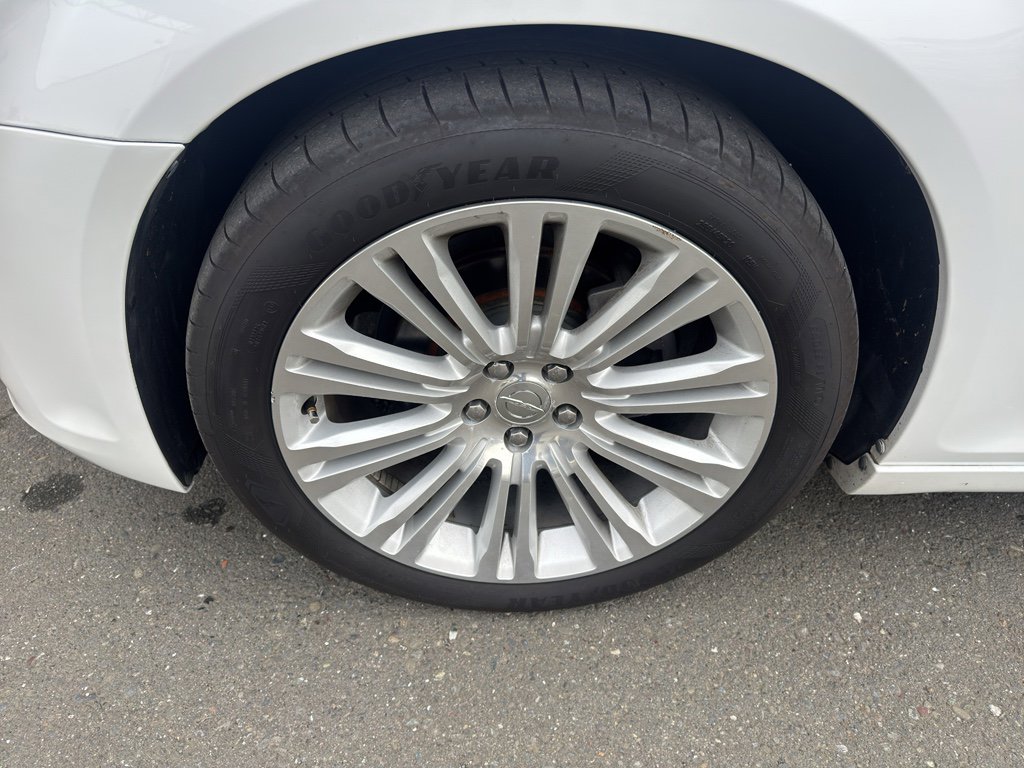 Used 2013 Chrysler 300 C Luxury Series w/ Beats Audio Group image 24