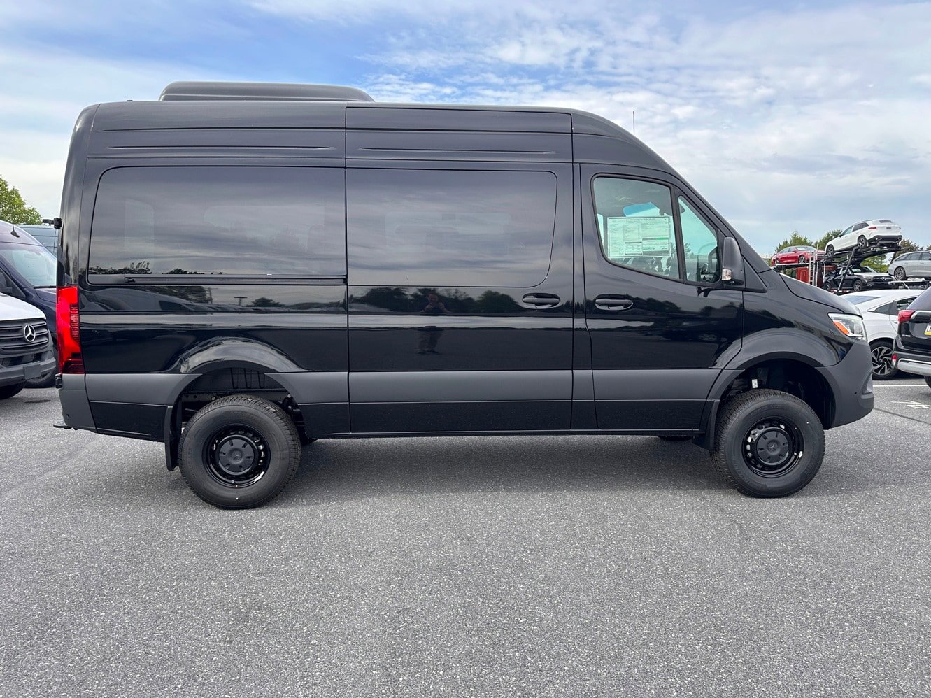 New 2025 Mercedes-Benz Sprinter 2500 image 3