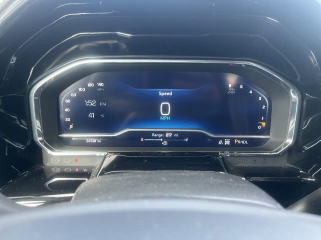 Used 2025 Chevrolet Silverado 2500 LT w/ Convenience Package image 13