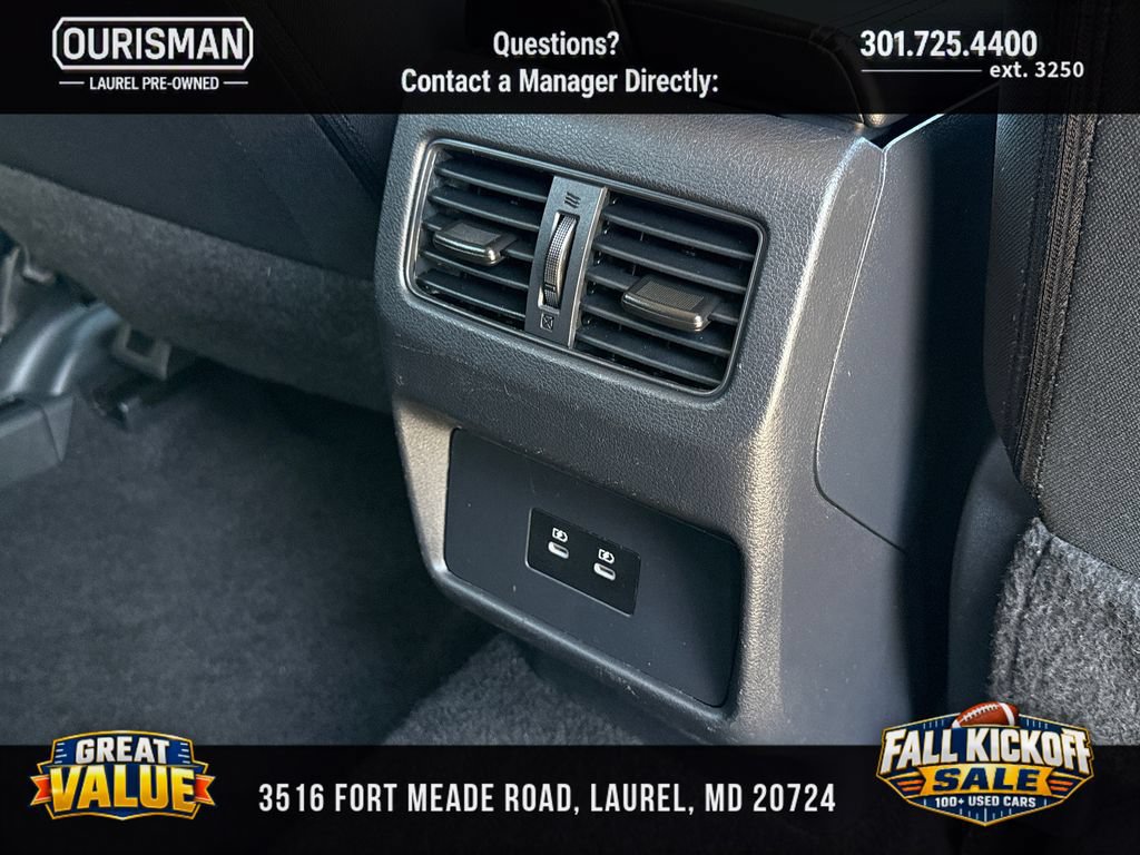 Used 2025 Nissan Rogue SV AWD/4WD image 14