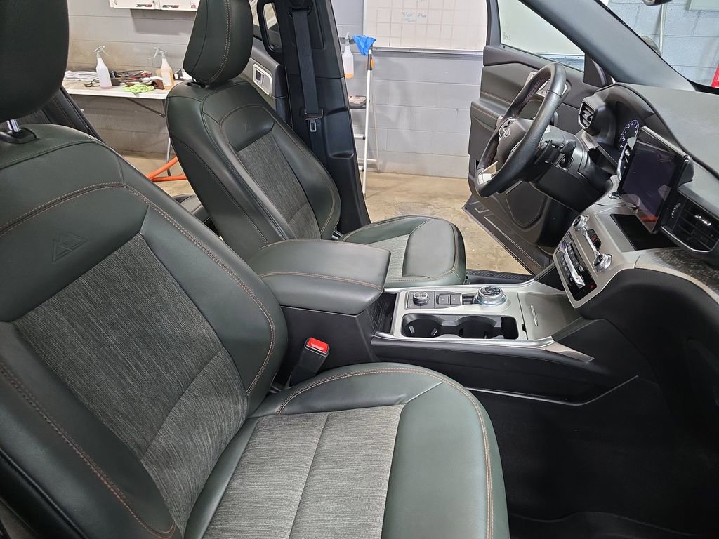 Used 2023 Ford Explorer Timberline w/ Timberline Technology Package AWD/4WD image 12
