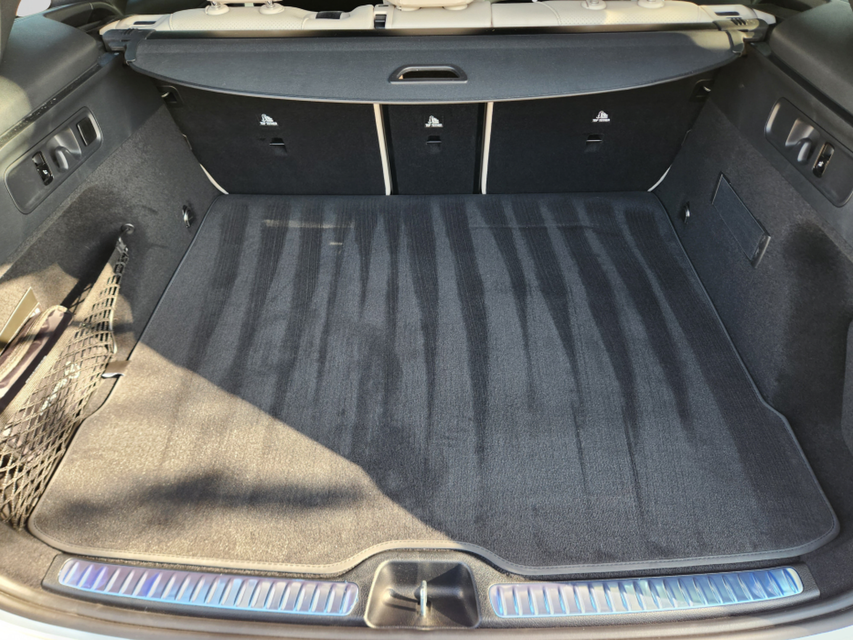 Used 2025 Mercedes-Benz GLC 300 image 29