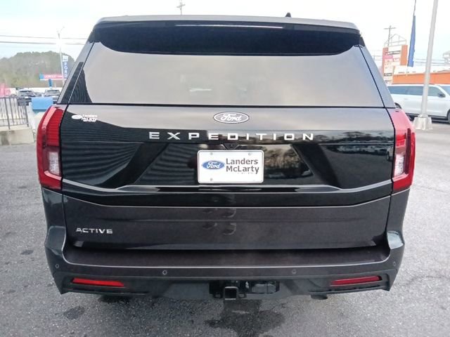 New 2026 Ford Expedition Active image 4