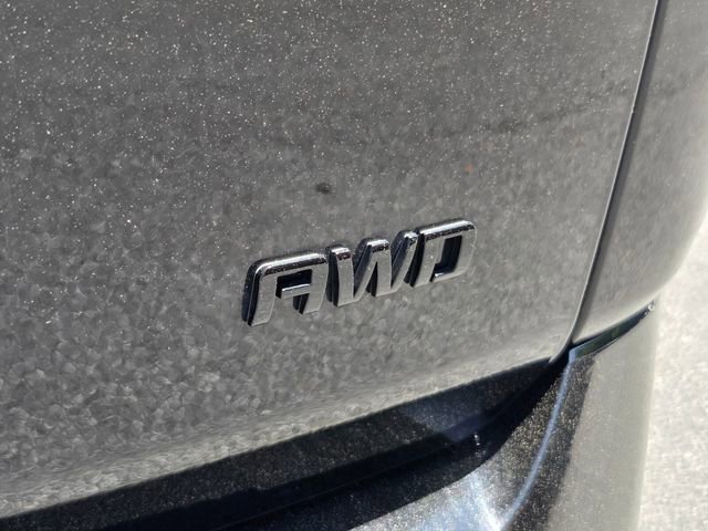 Used 2023 Chevrolet Traverse Premier w/ Redline Edition image 36