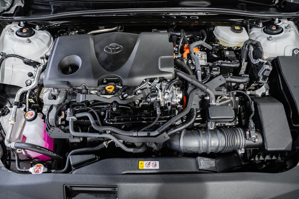 Used 2025 Toyota Camry SE image 16