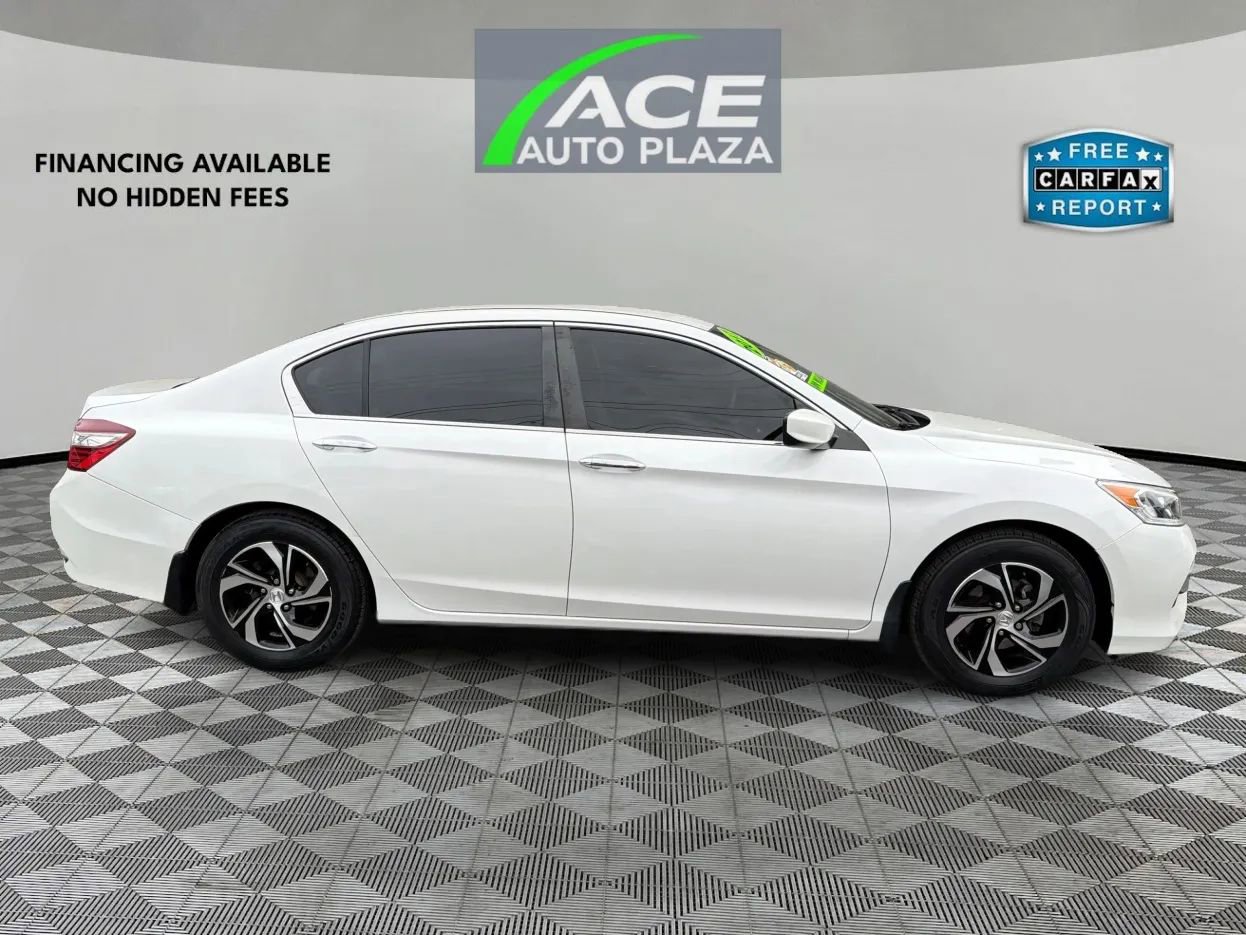 Used 2017 Honda Accord LX image 4
