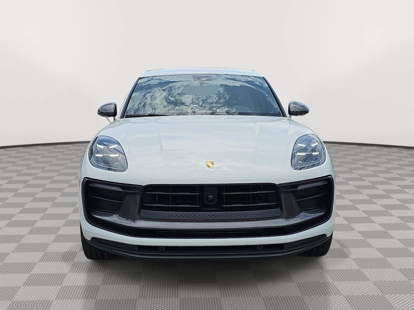 Used 2023 Porsche Macan Turbo AWD/4WD image 3