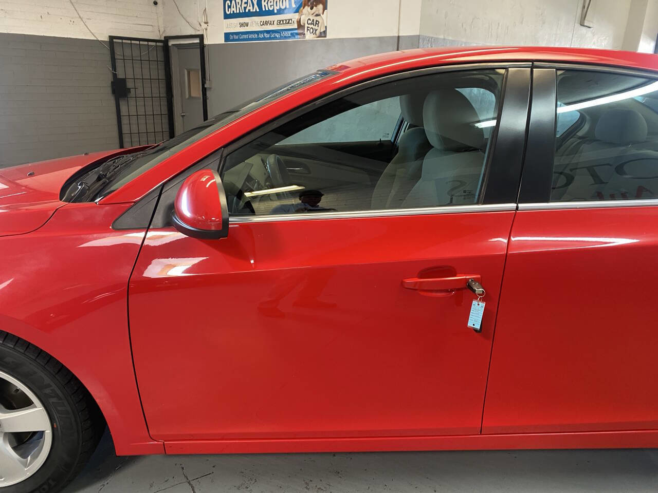 Used 2016 Chevrolet Cruze LT w/ Technology Package image 13