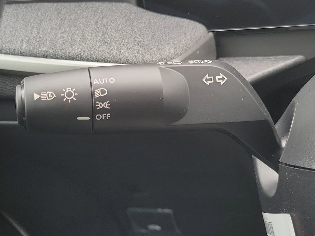 New 2026 Nissan Kicks SV image 33