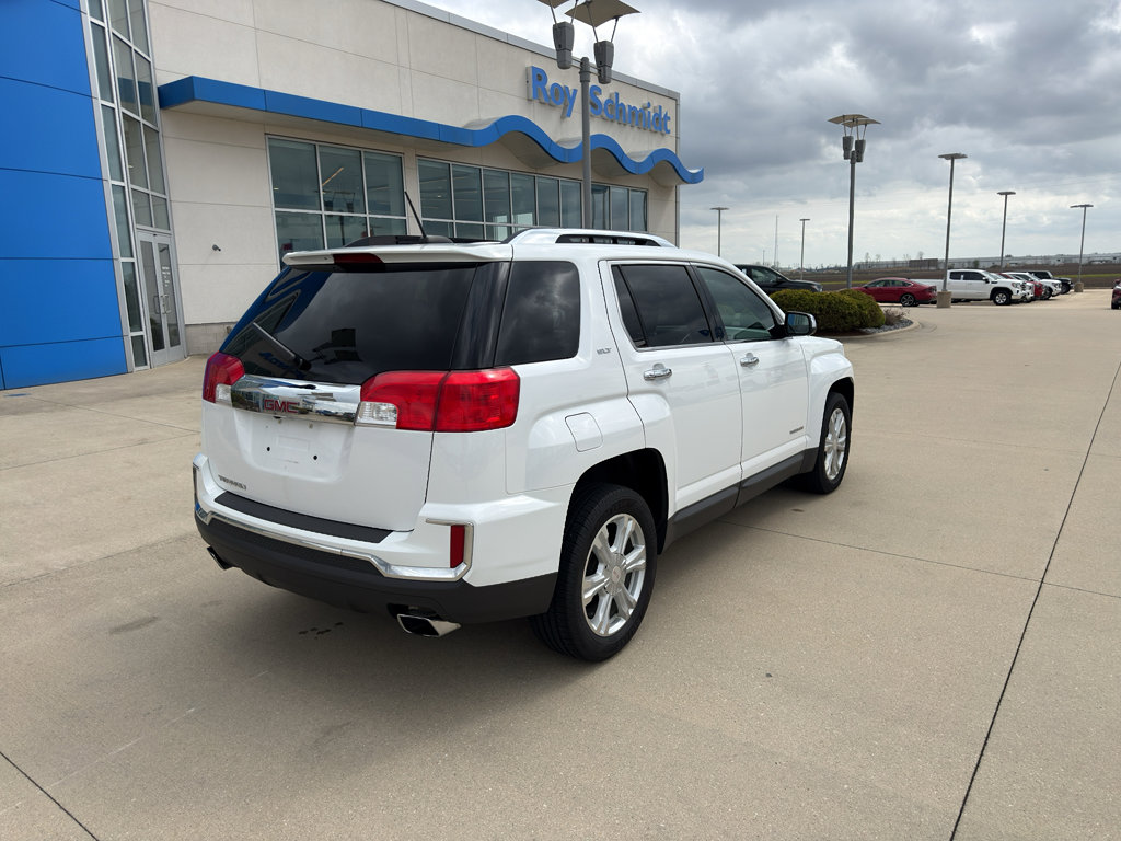 Used 2017 GMC Terrain SLT image 5