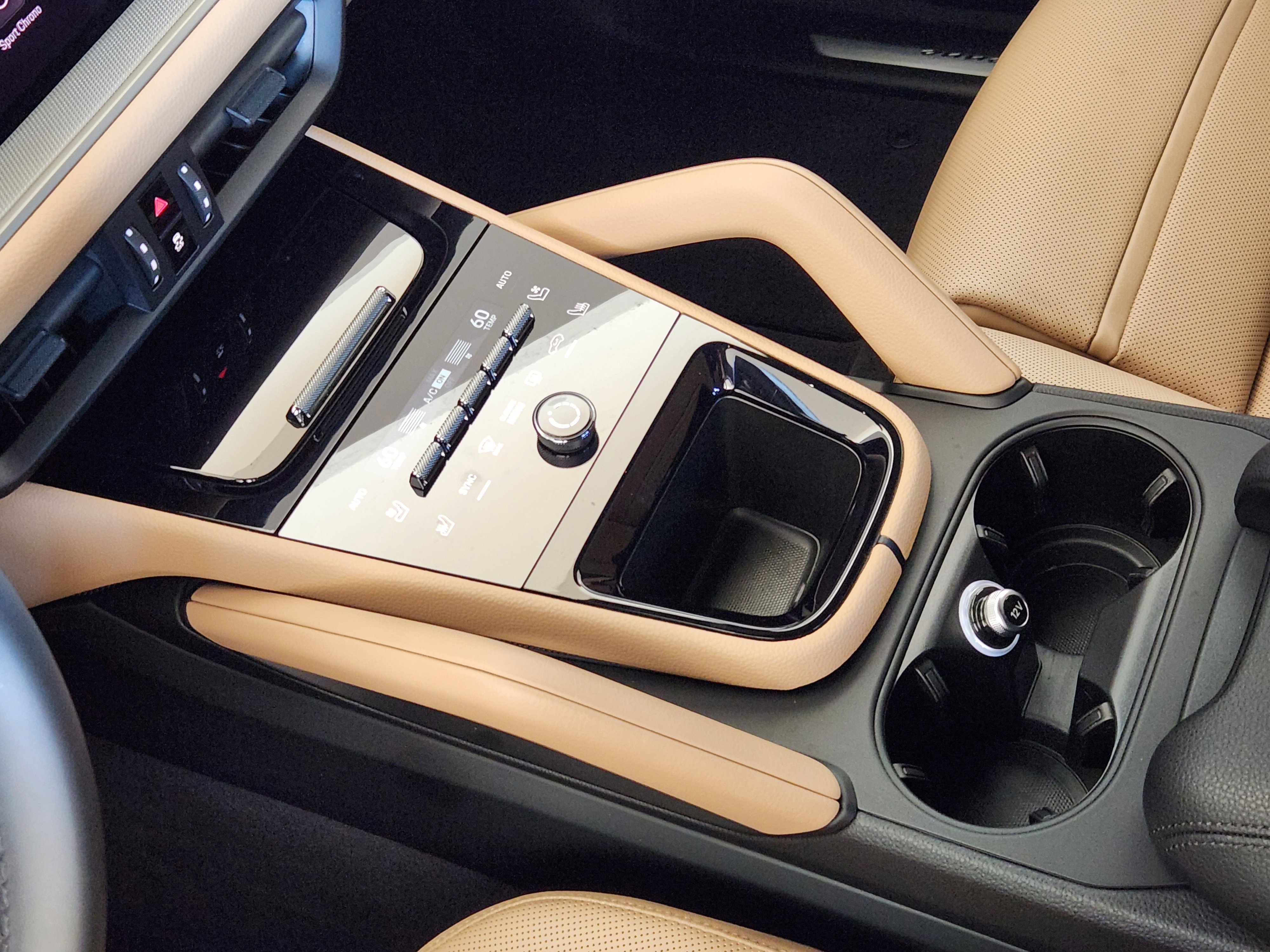 Certified 2025 Porsche Cayenne Coupe image 21