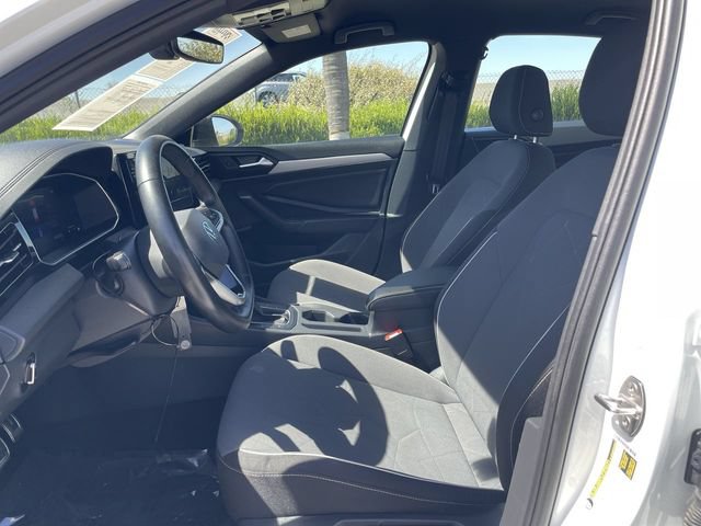 Used 2025 Volkswagen Jetta Sport FWD image 18