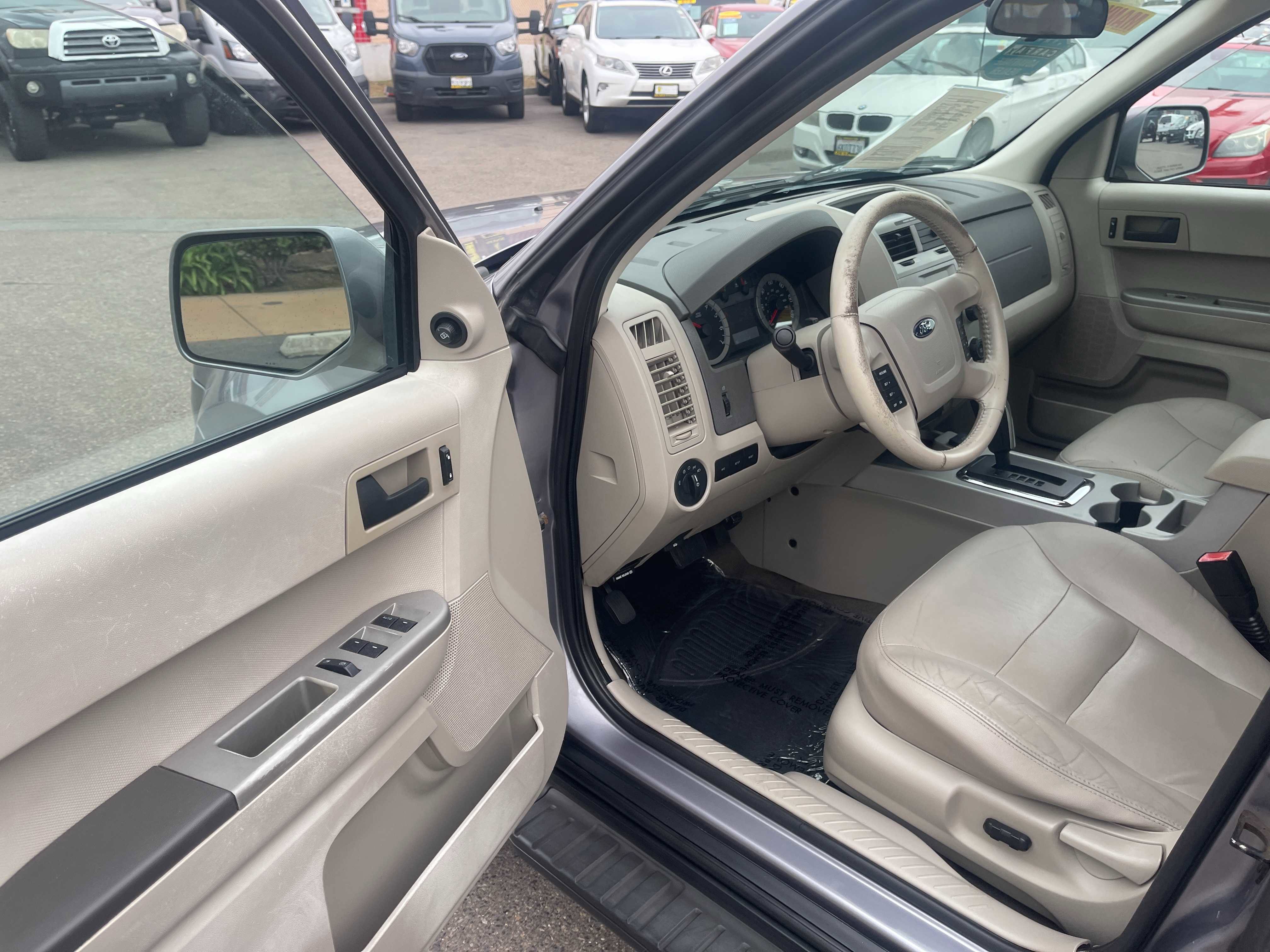 Used 2008 Ford Escape 2WD Hybrid image 17