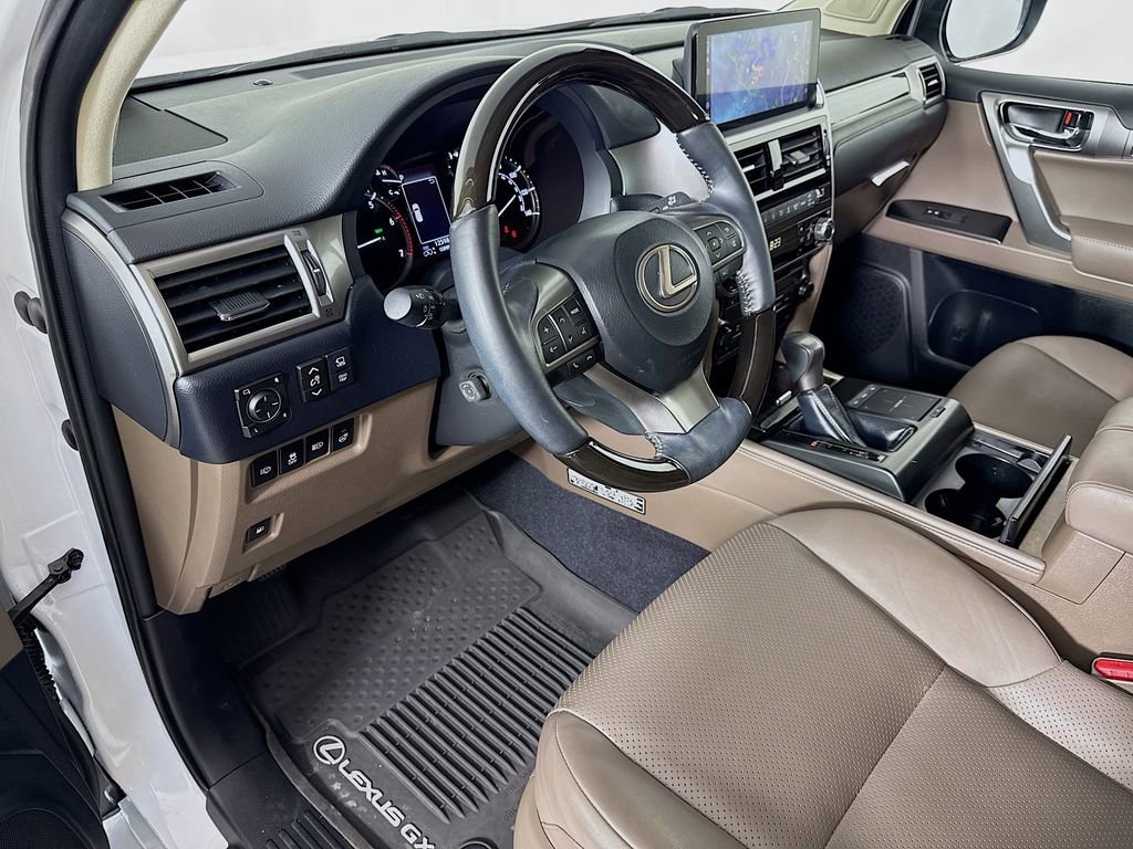 Used 2023 Lexus GX 460 Luxury image 9