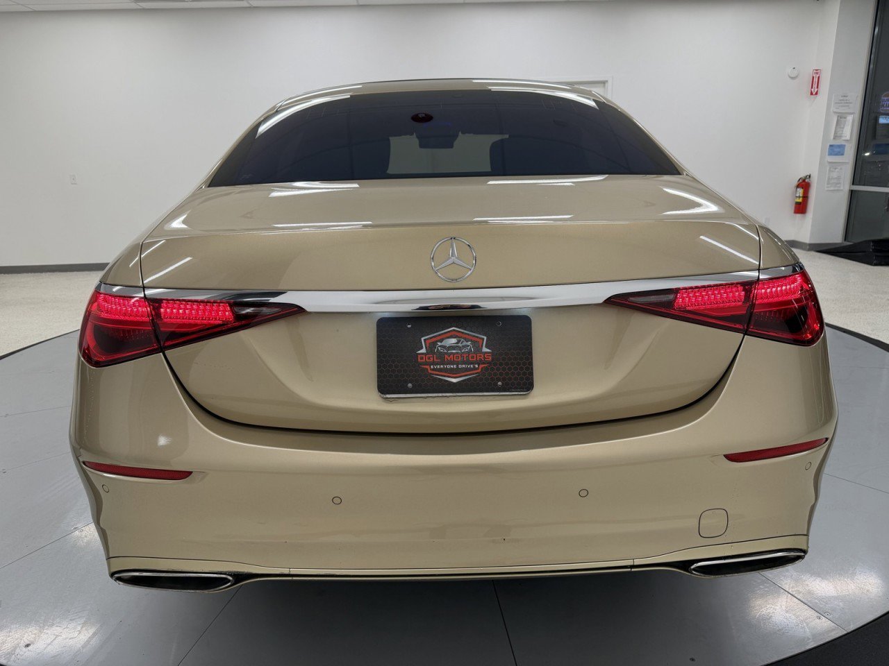 Used 2022 Mercedes-Benz S 580 4MATIC Sedan image 6