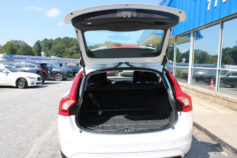 Used 2017 Volvo V60 T5 Premier w/ Convenience Package image 17