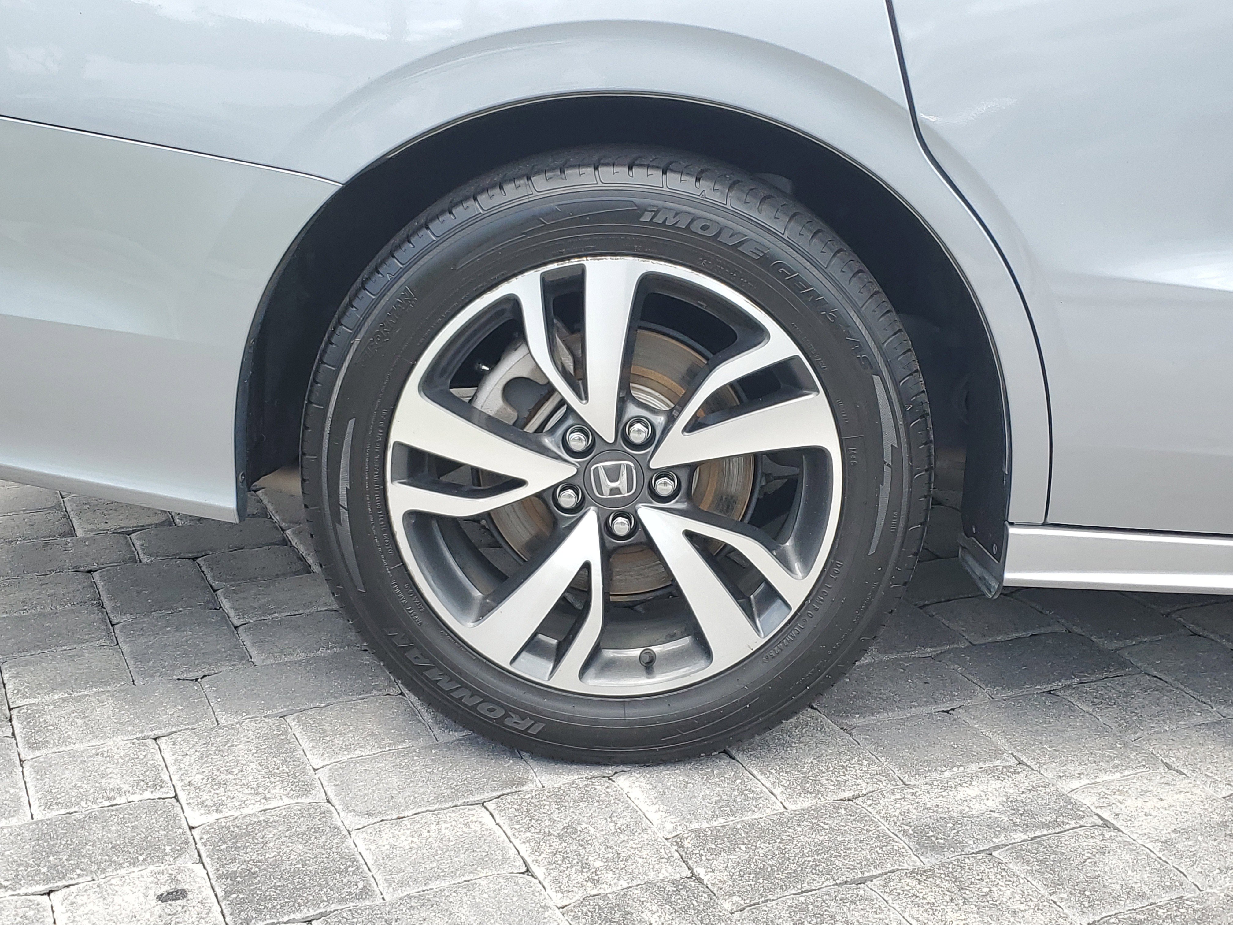 Used 2024 Honda Odyssey Touring image 7