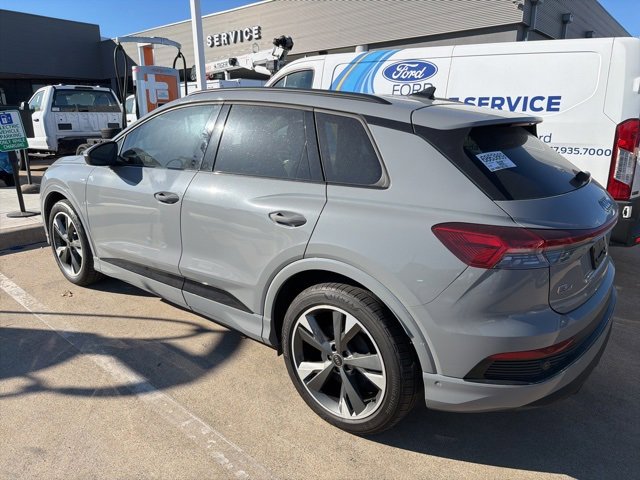 Used 2024 Audi Q4 e-tron Premium Plus image 5