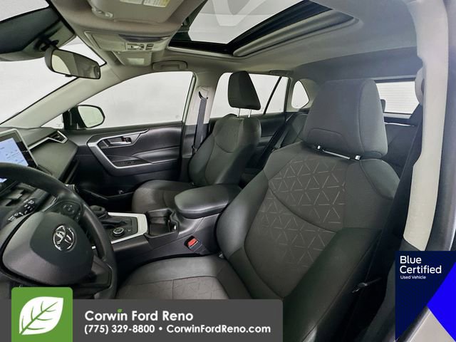 Used 2024 Toyota RAV4 XLE w/ Convenience Package image 24