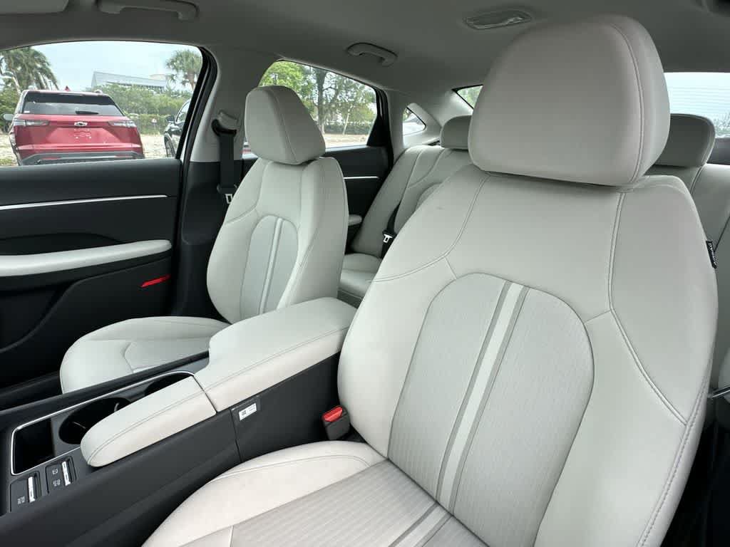 New 2026 Hyundai Sonata SEL FWD image 12