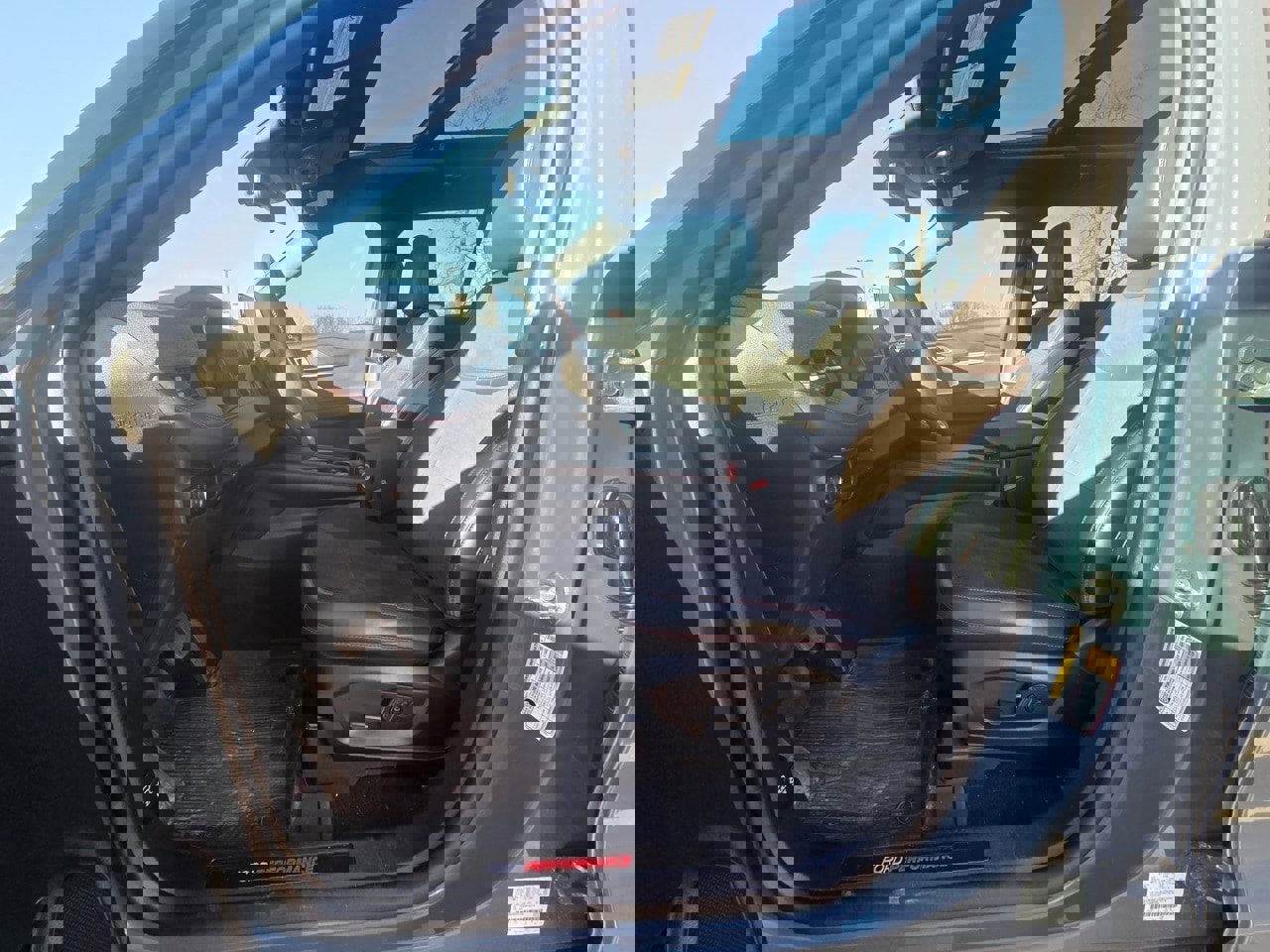 Used 2025 Ford Explorer ST w/ Sun And Sound Package image 9