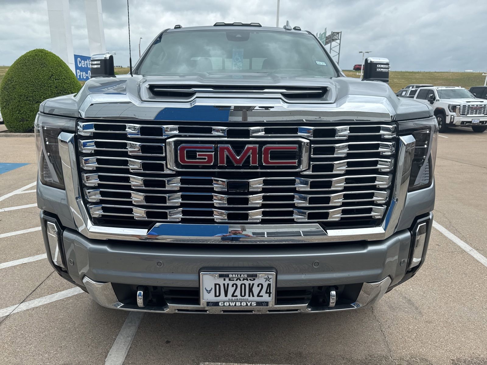 Used 2025 GMC Sierra 2500 Denali w/ Technology Package image 8