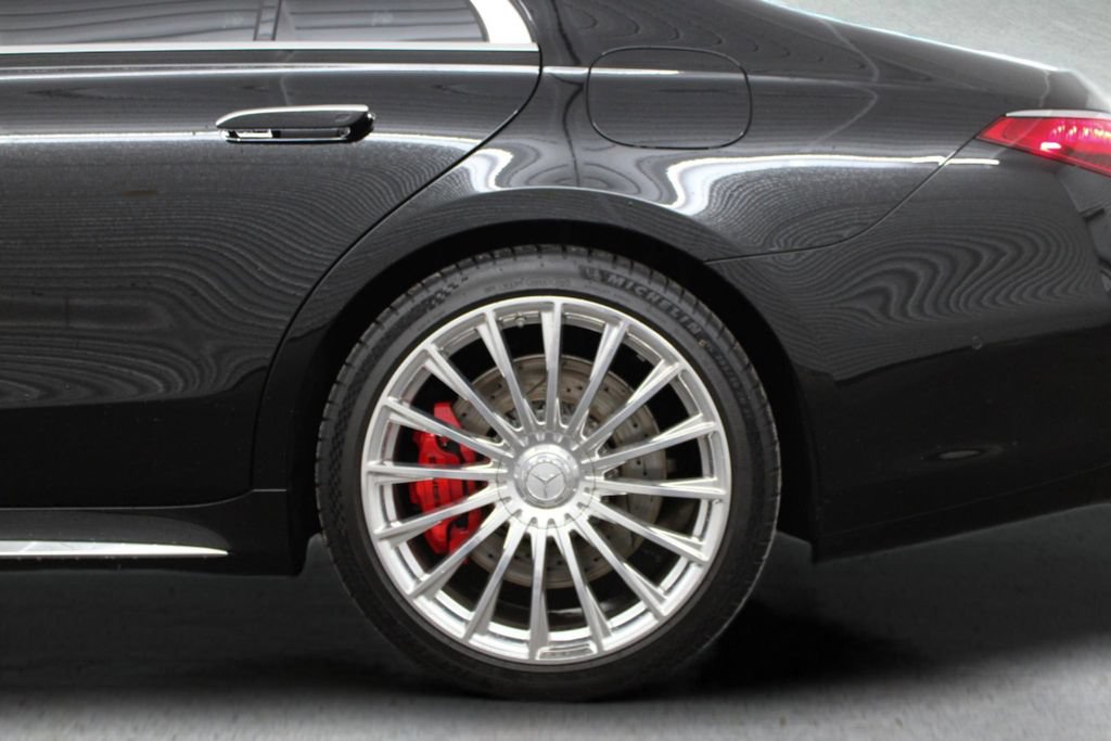 Used 2024 Mercedes-Benz S 63 AMG S image 8