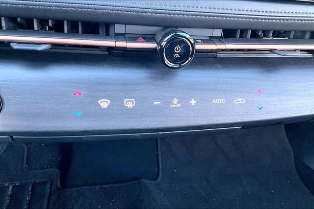 Used 2023 Nissan Ariya AWD image 31