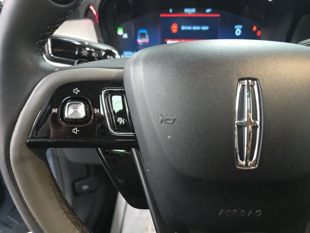 Used 2023 Lincoln Corsair AWD w/ Equipment Group 101A image 29