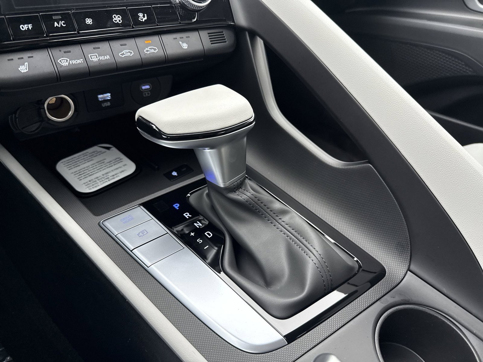 New 2026 Hyundai Elantra SEL Sport FWD image 20