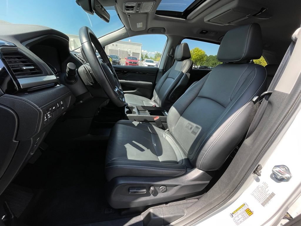 Certified 2024 Honda Odyssey Touring image 27