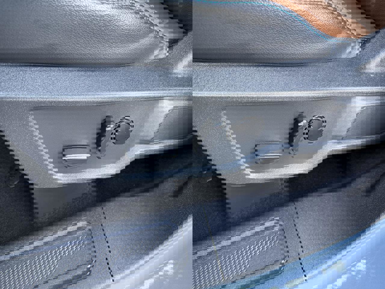 Used 2024 Ford Bronco Outer Banks image 14