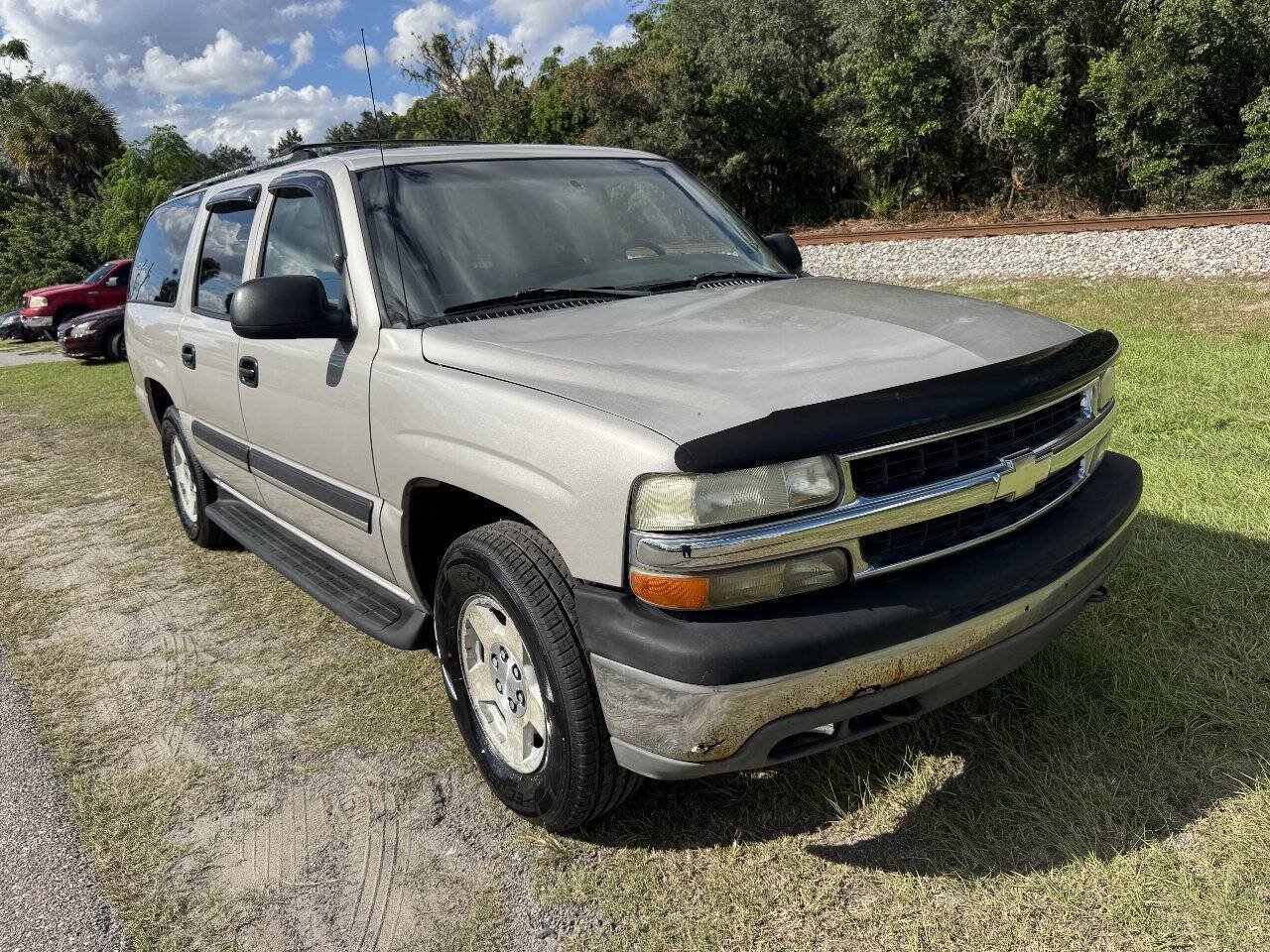 Used 2004 Chevrolet Suburban LS w/ Preferred Equipment Group AWD/4WD image 2