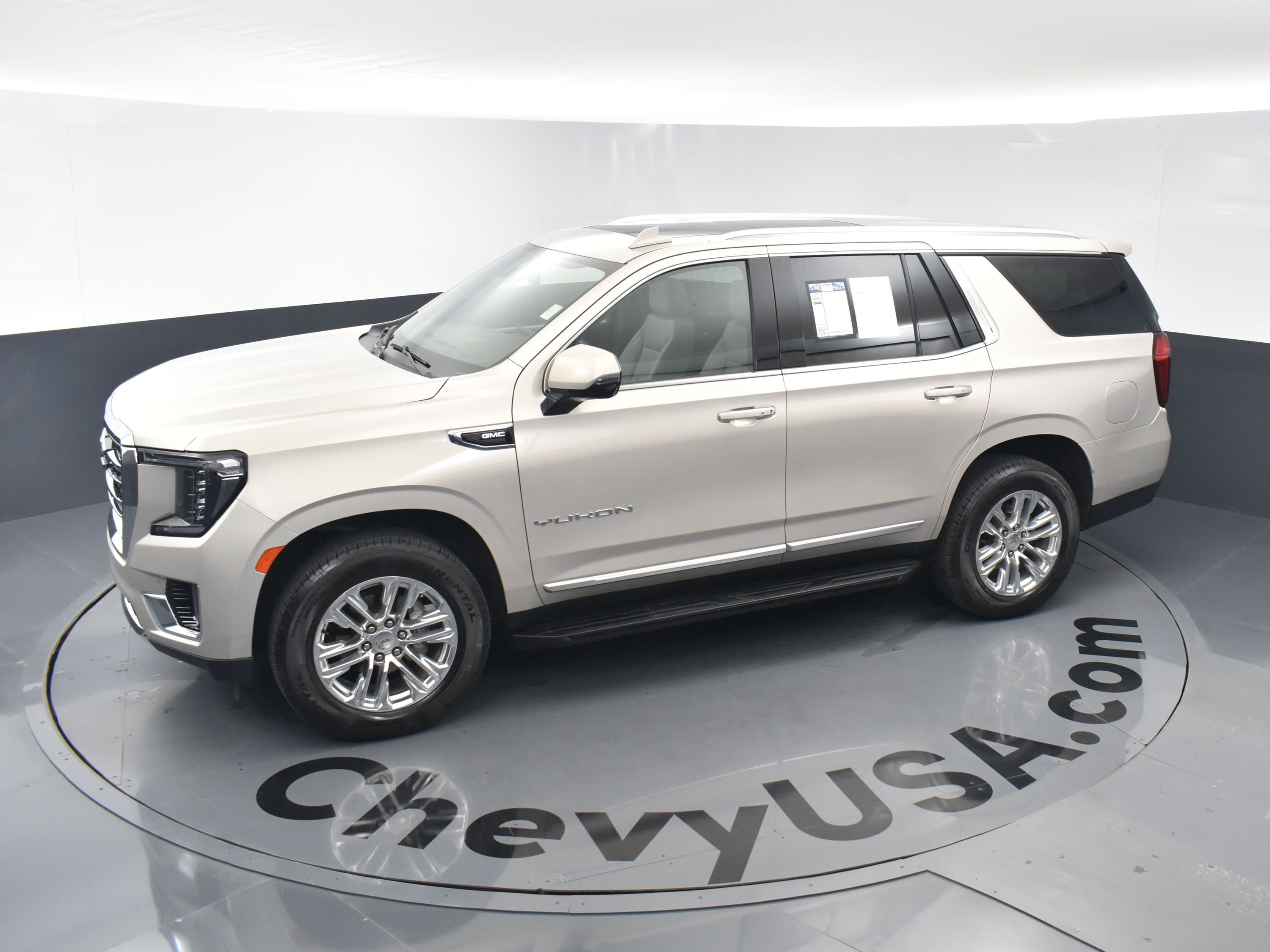 Used 2021 GMC Yukon SLT w/ SLT Premium Package image 30