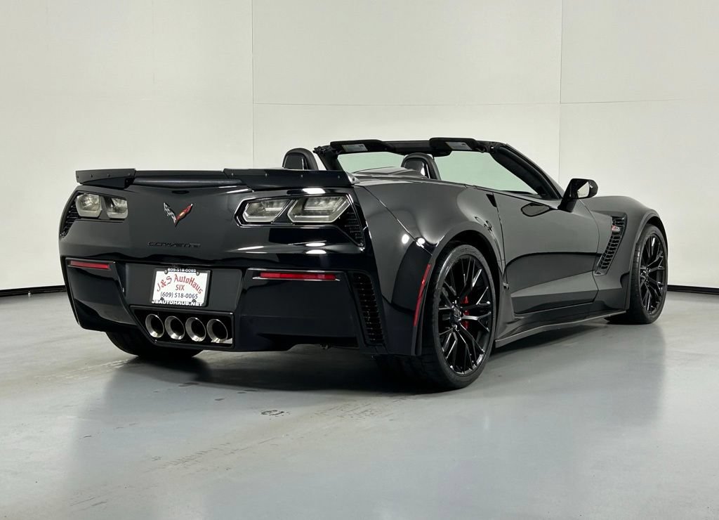 Used 2016 Chevrolet Corvette Z06 w/ 3LZ Preferred Equipment Group RWD image 4