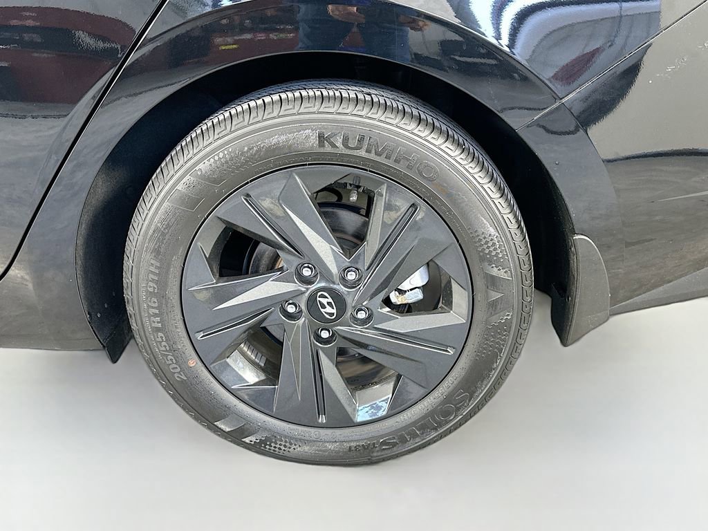 Used 2023 Hyundai Elantra SEL FWD image 33