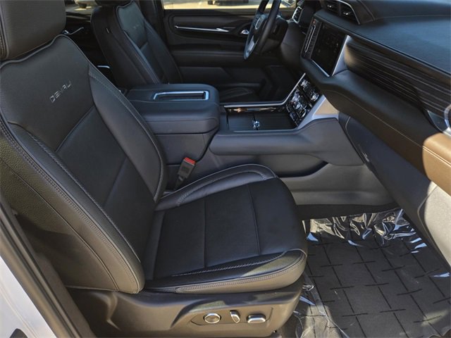 Used 2024 GMC Yukon Denali image 37