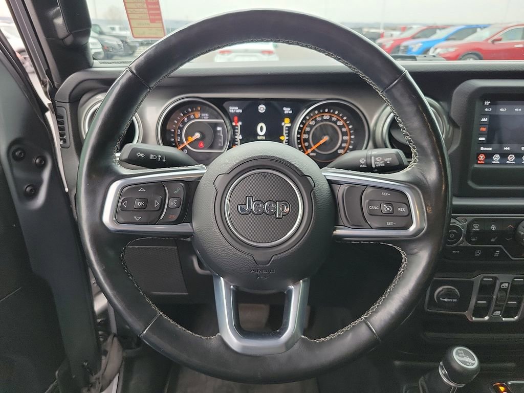 Used 2020 Jeep Gladiator Overland w/ LED Lighting Group AWD/4WD image 19