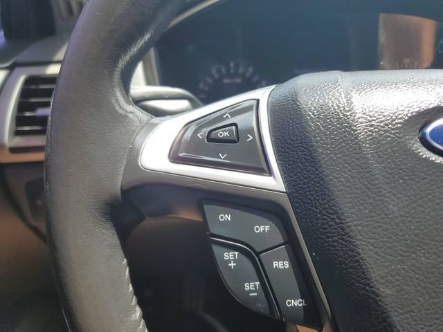 Used 2015 Ford Fusion SE w/ Equipment Group 202A FWD image 13