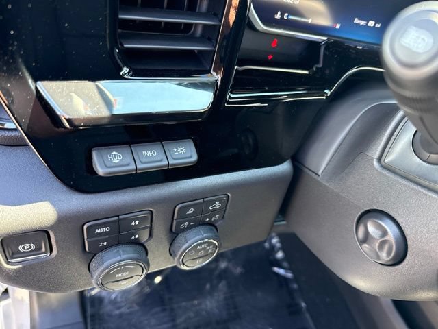 Used 2026 Chevrolet Silverado 1500 ZR2 AWD/4WD image 16